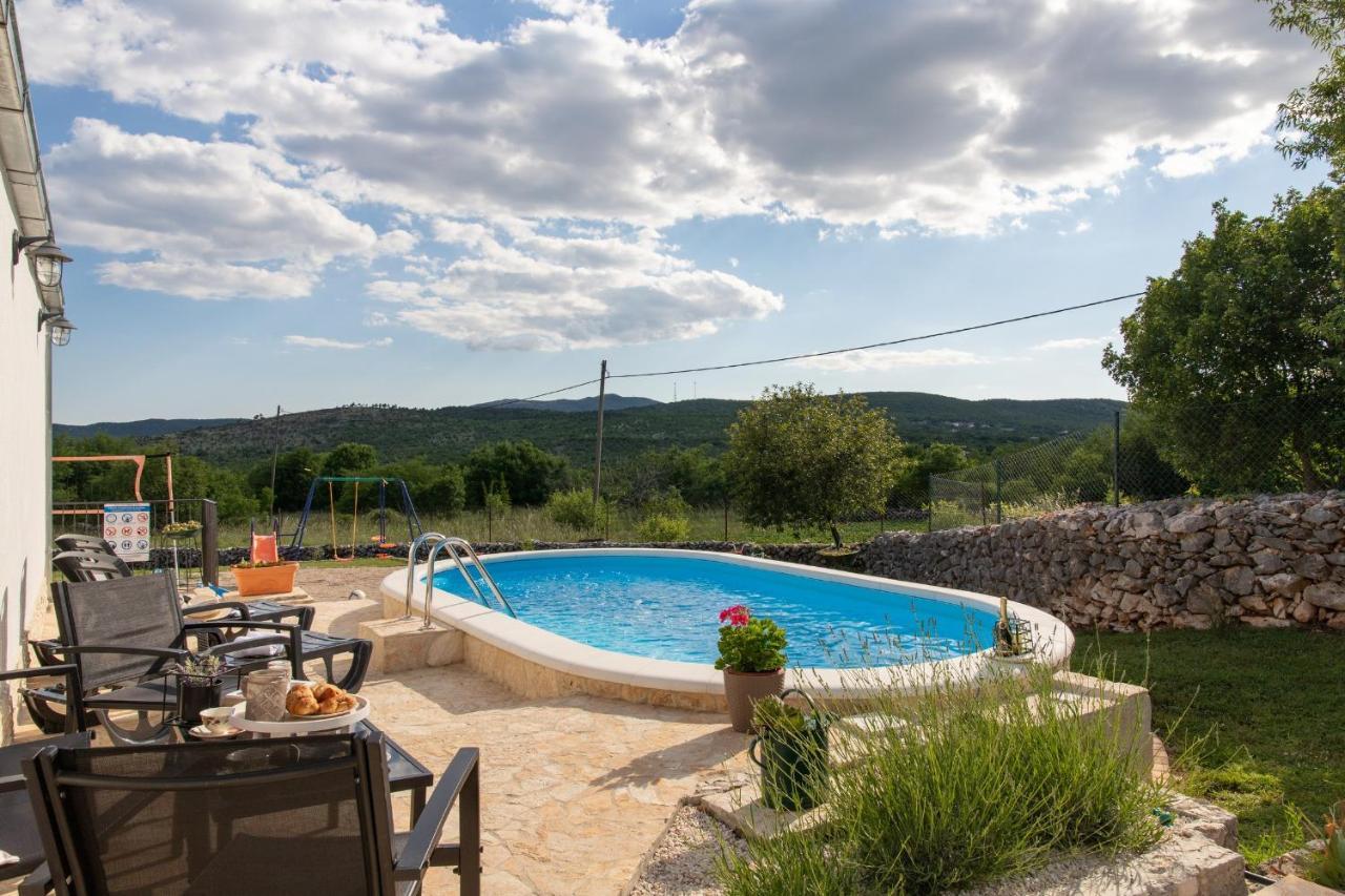 Holiday Home Sego With Private Pool Veliki Brocanac Exteriér fotografie