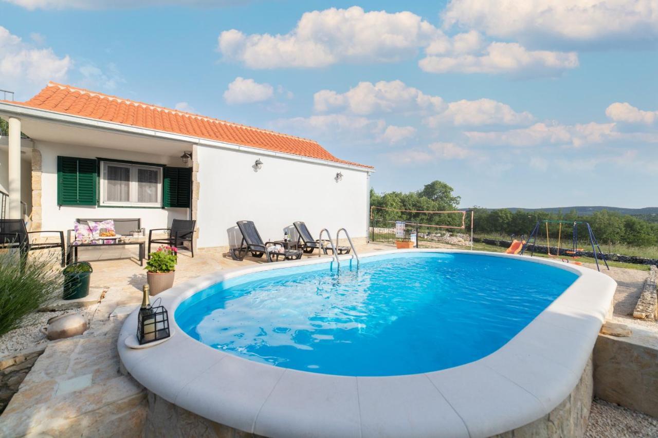 Holiday Home Sego With Private Pool Veliki Brocanac Exteriér fotografie