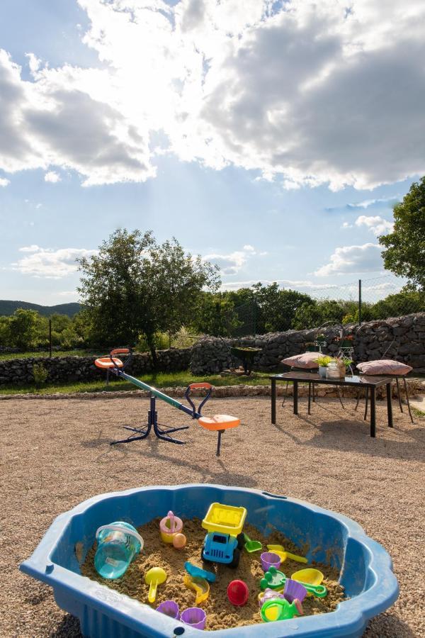 Holiday Home Sego With Private Pool Veliki Brocanac Exteriér fotografie