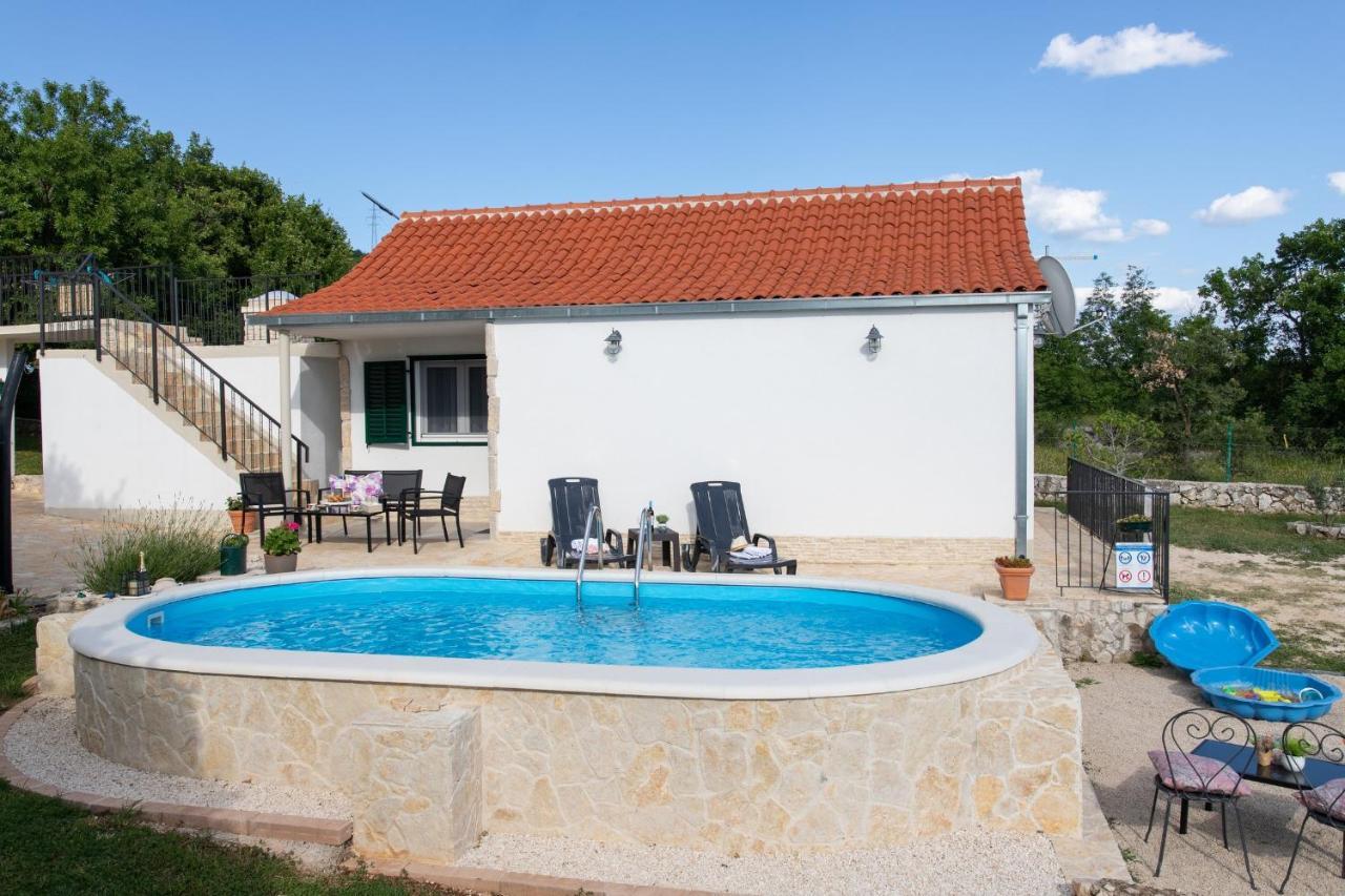 Holiday Home Sego With Private Pool Veliki Brocanac Exteriér fotografie